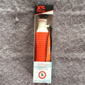 New with tags U-Float FLOATABLE CAMERA GRIP